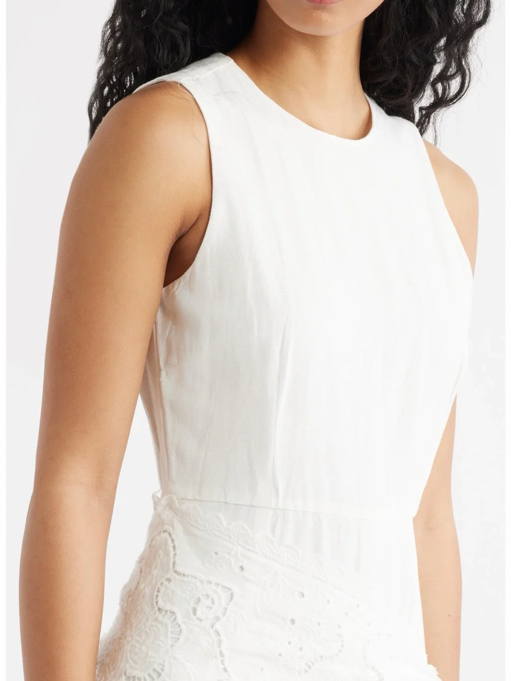 Embroidered Handkerchief Midi Dress
MANGO US 8 White - Picture 5 of 10